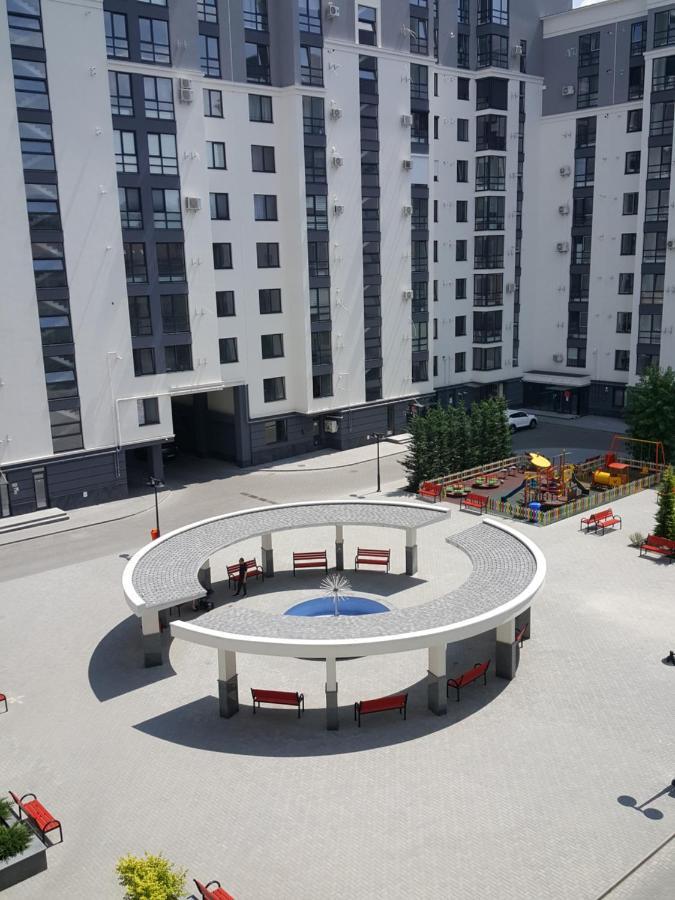 Новые Апартаменты Lux Chişinau Exteriör bild
