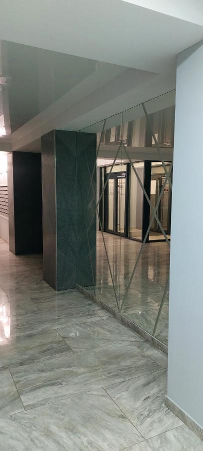 Новые Апартаменты Lux Chişinau Exteriör bild